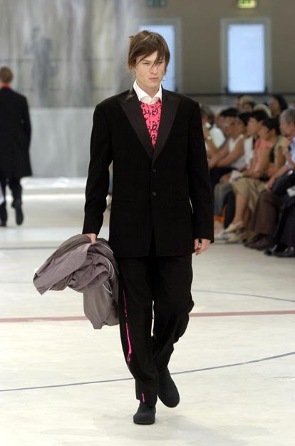Issey Miyake Men S/S 2005 sideline slacks – runway | Recente Studio