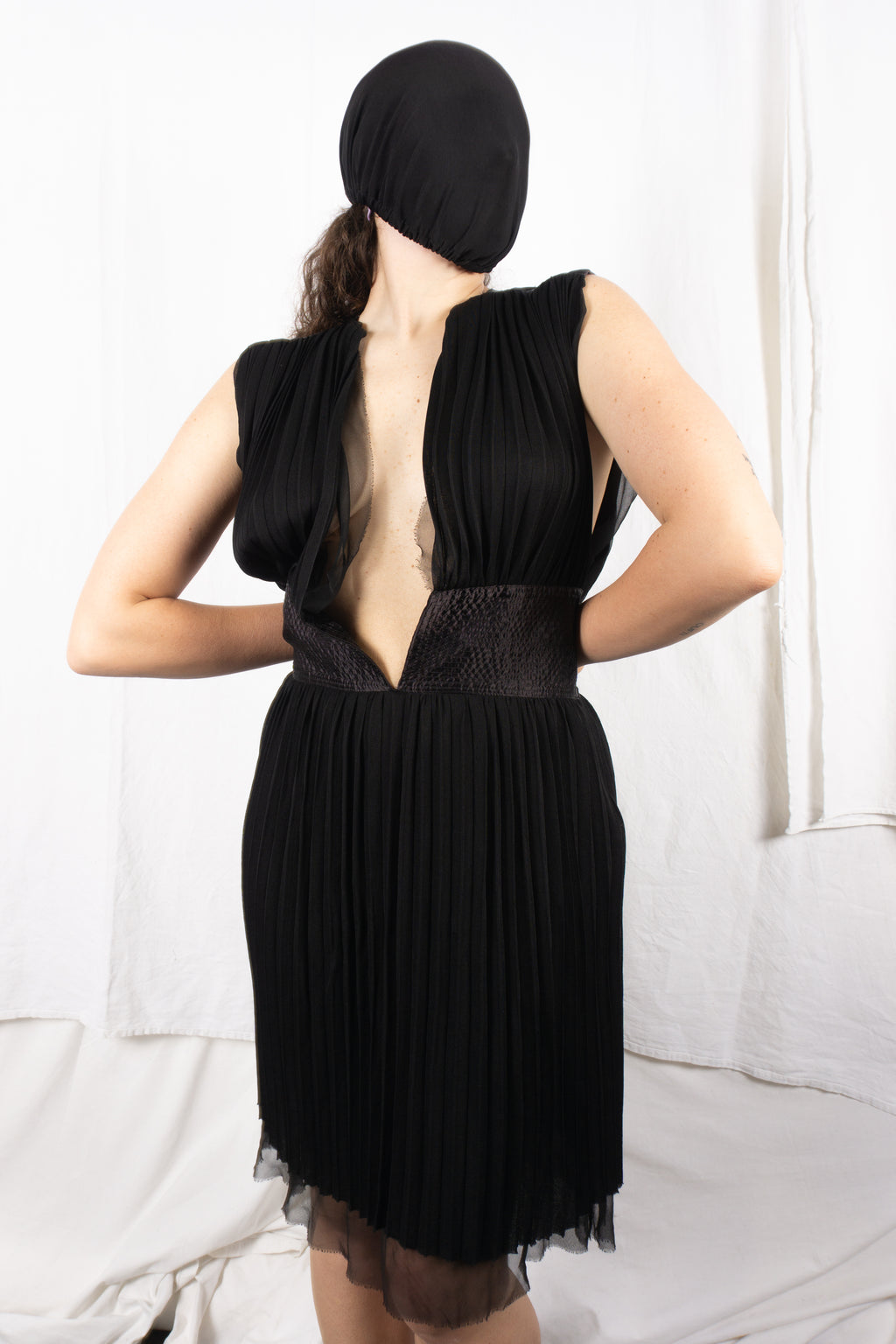 Sacai S/S 2008 pleated silk dress – front view | Recente Studio