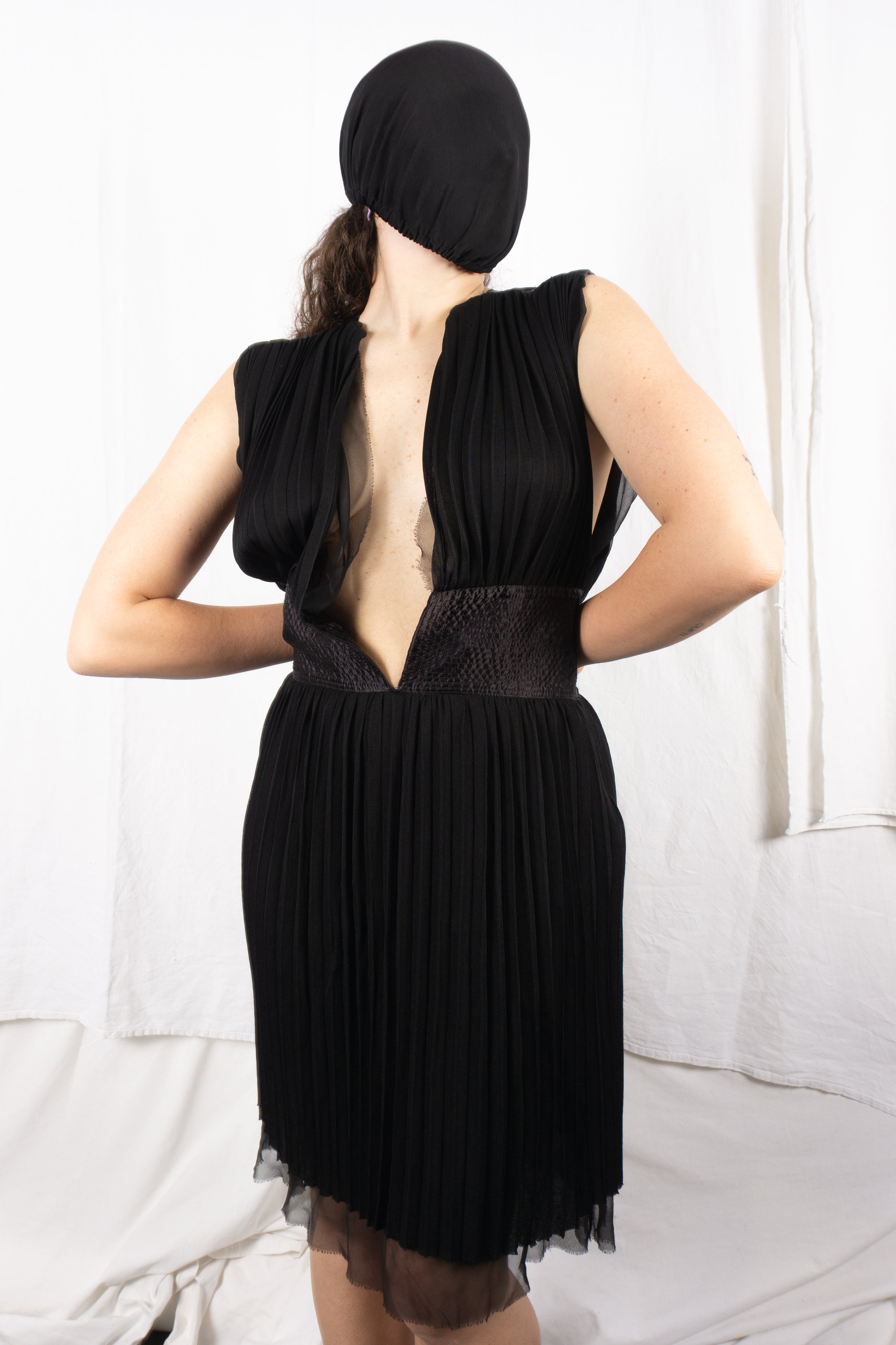 Sacai S/S 2008 pleated silk dress – front view | Recente Studio