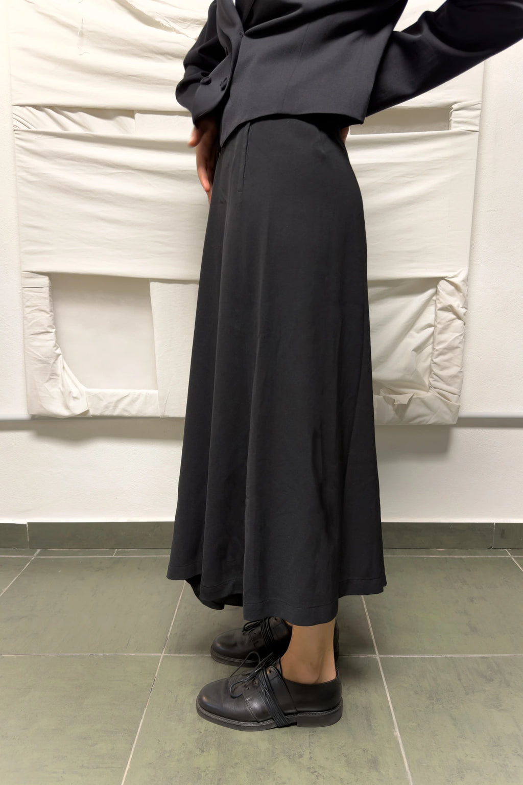 tricot Comme des Garçons A/W 1995 wide hole skirt-pants – side view | Recente Studio