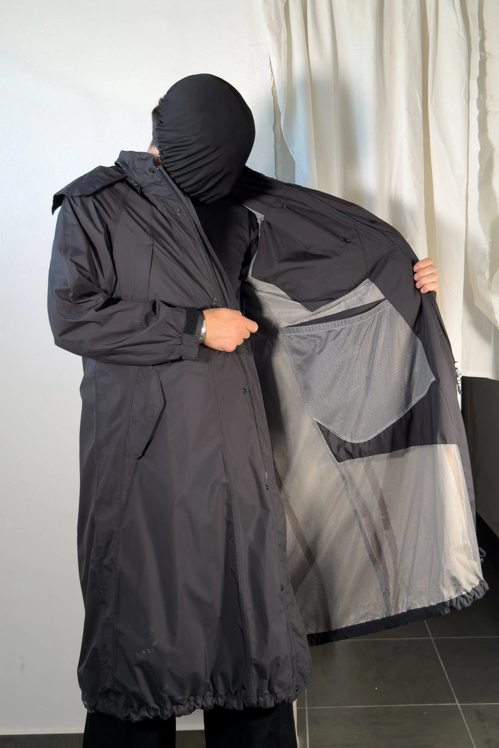 Issey Miyake Men SS13 parachute coat – collar detail | Recente Studio