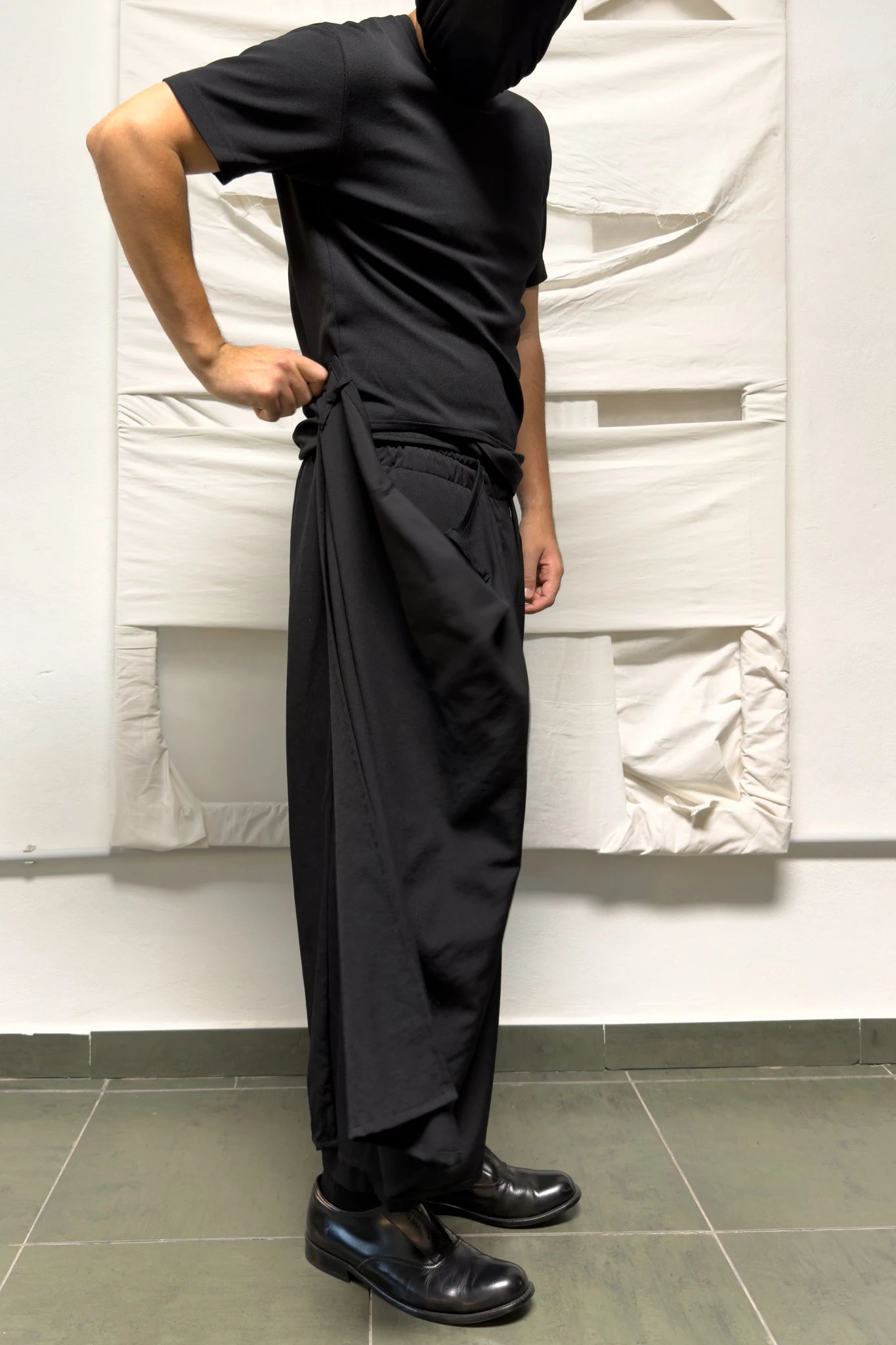 Yohji Yamamoto Pour Homme S/S 2014 wide-leg skirt-panel pants – detail view | Recente Studio
