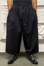 BLACK SCANDAL Yohji Yamamoto A/W 2018 balloon pants – back view | Recente Studio