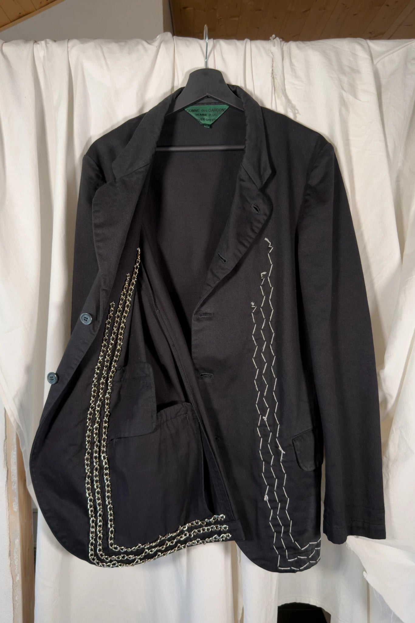Comme des Garçons Homme Plus Evergreen chains jacket – detail view | Recente Studio