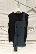 Y's Yohji Yamamoto 1990s asymmetrical sleeveless t-shirt – garment on hanger | Recente Studio