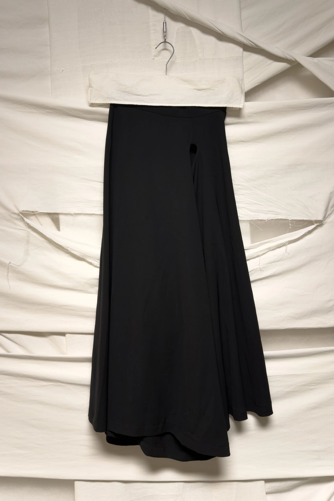 tricot Comme des Garçons AW95 wide hole skirt-pants – styled view | Recente Studio