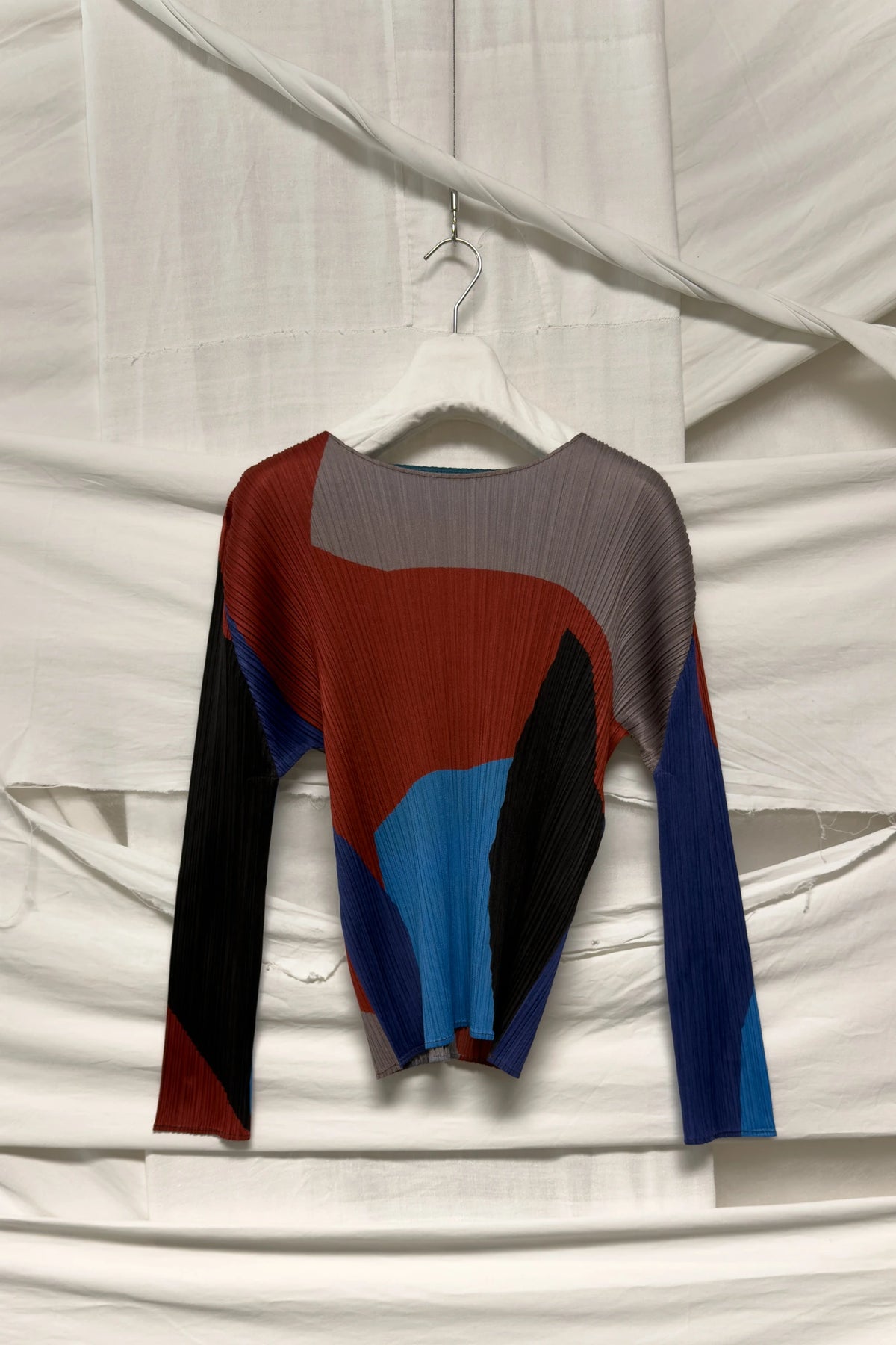 Issey Miyake Pleats Please AW18 multicolour top – styled view | Recente Studio