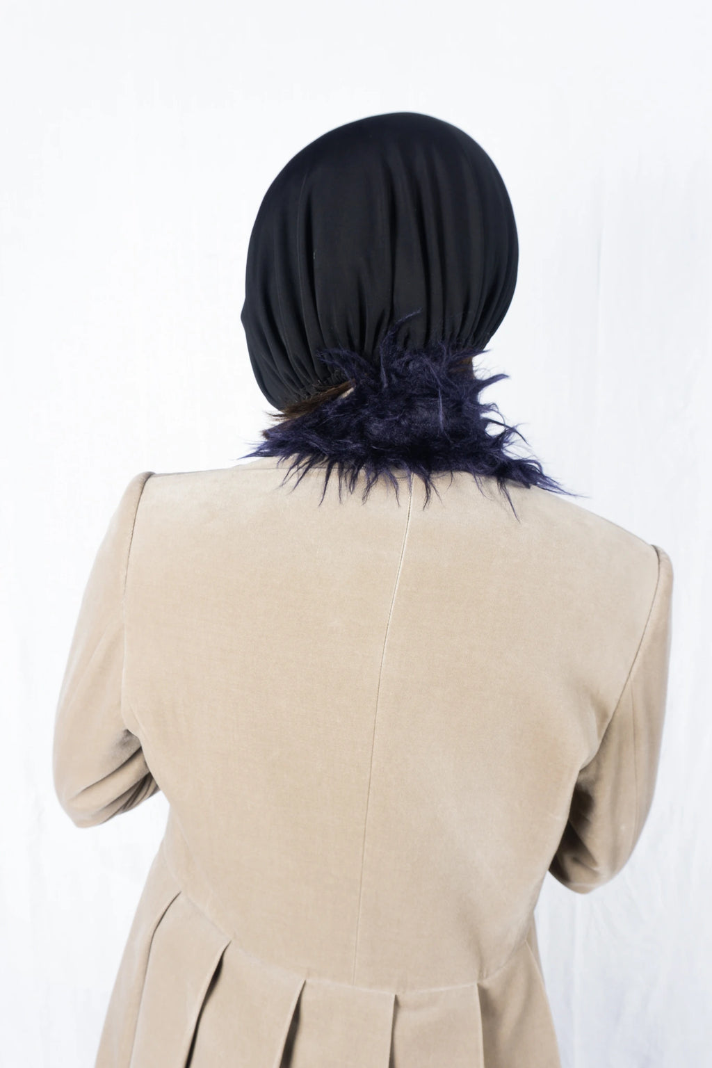 Undercover AW16 pleated velvet coat – collar detail | Recente Studio